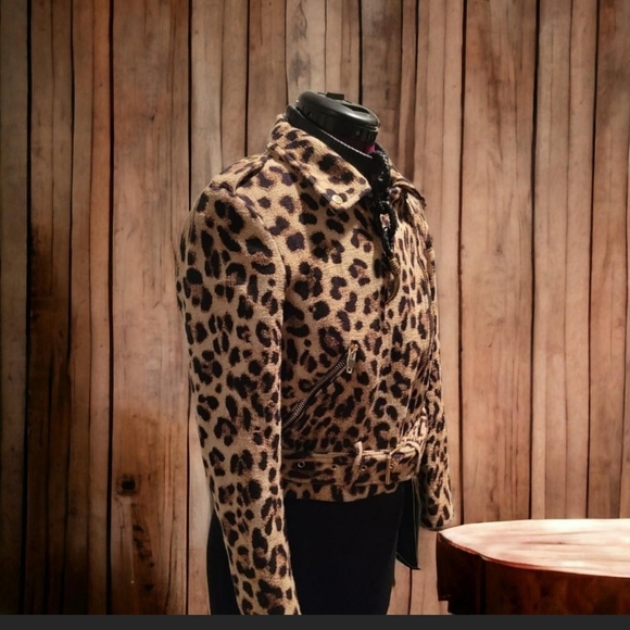 Leopard Print Women's Jacket - Picture 4 of 5